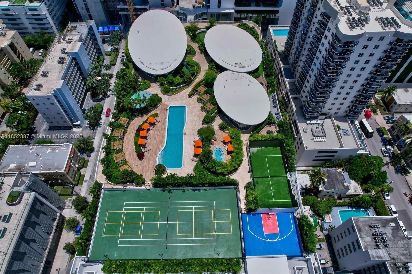 ARIA RESERVE - Residential