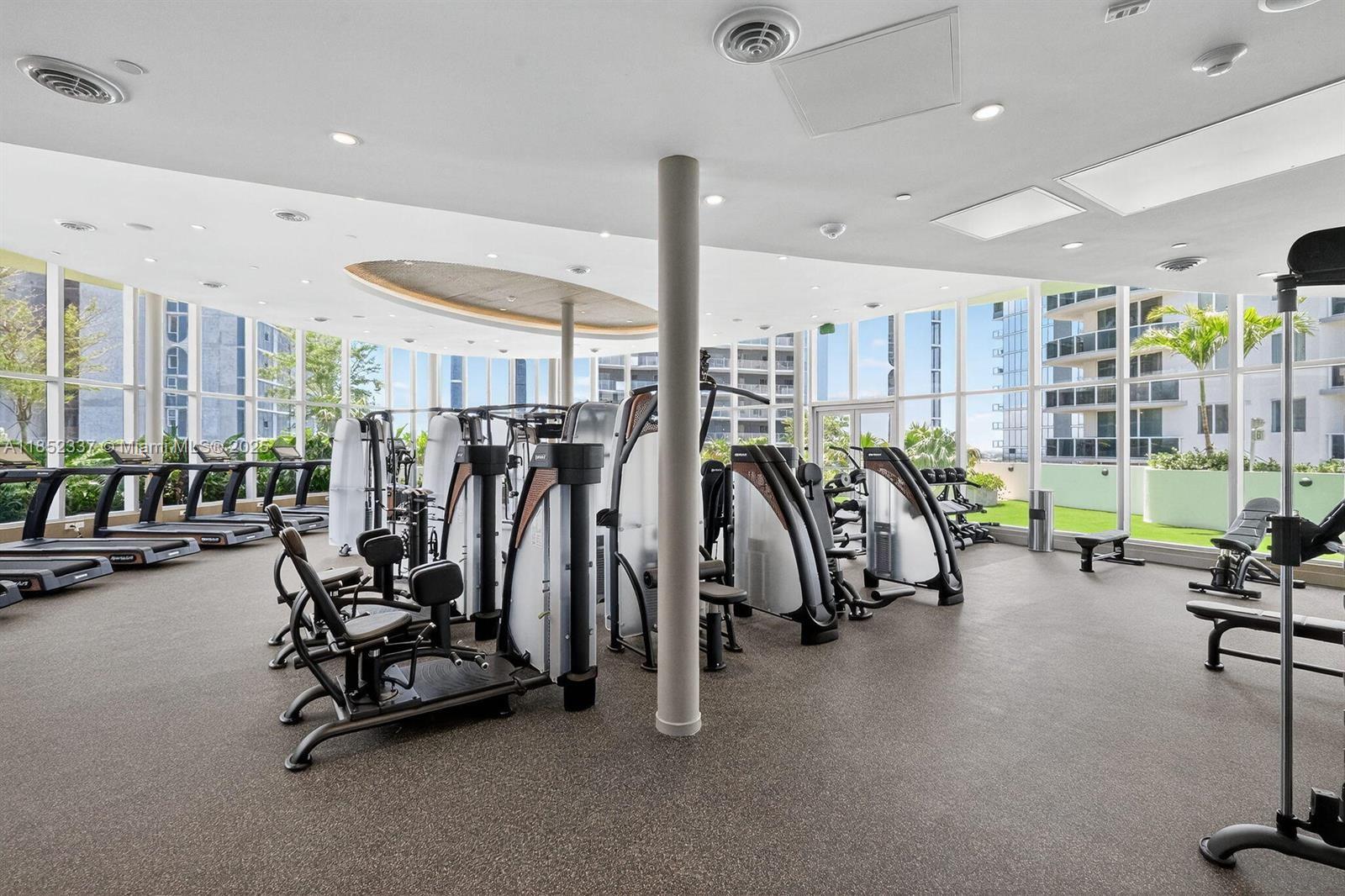 ARIA RESERVE - Residential