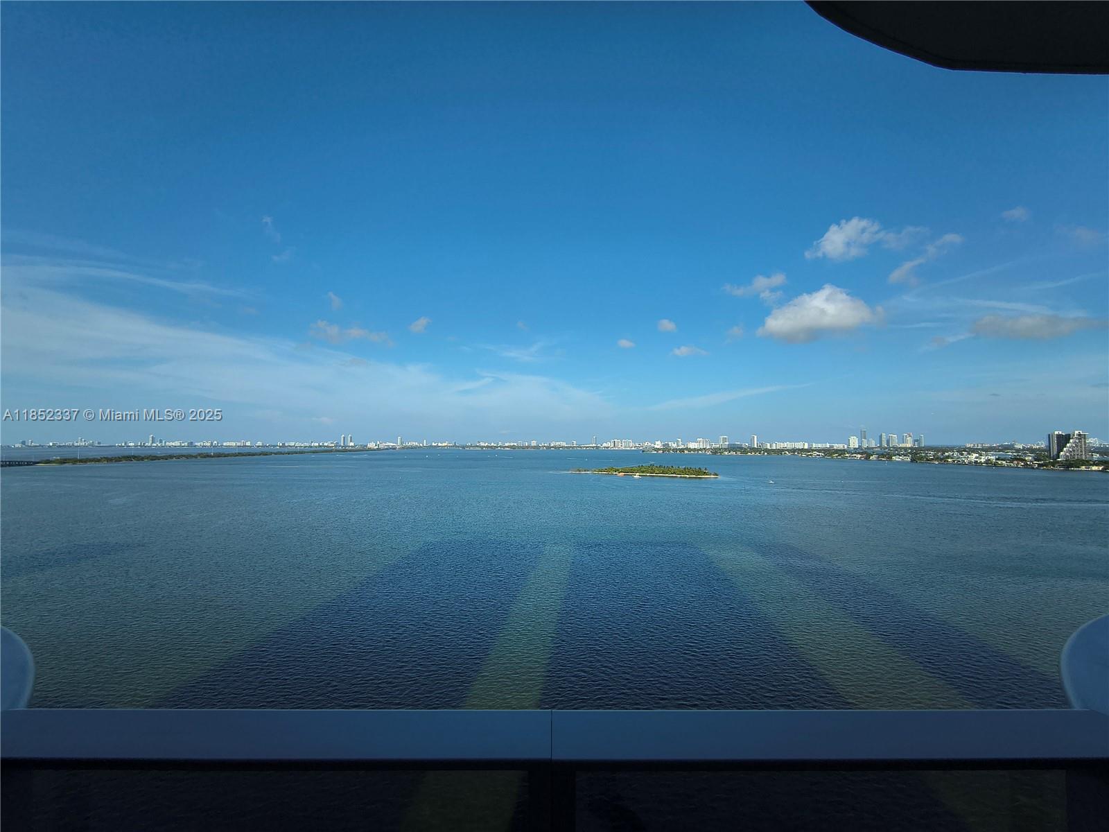 ARIA RESERVE - Residential