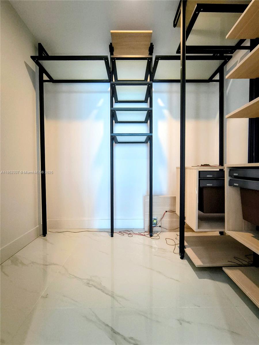 ARIA RESERVE - Residential