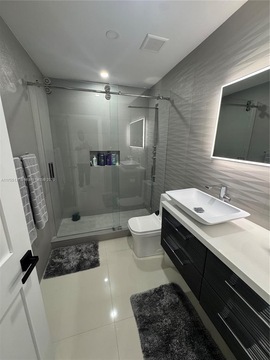 VISTA ALEGRE - Residential