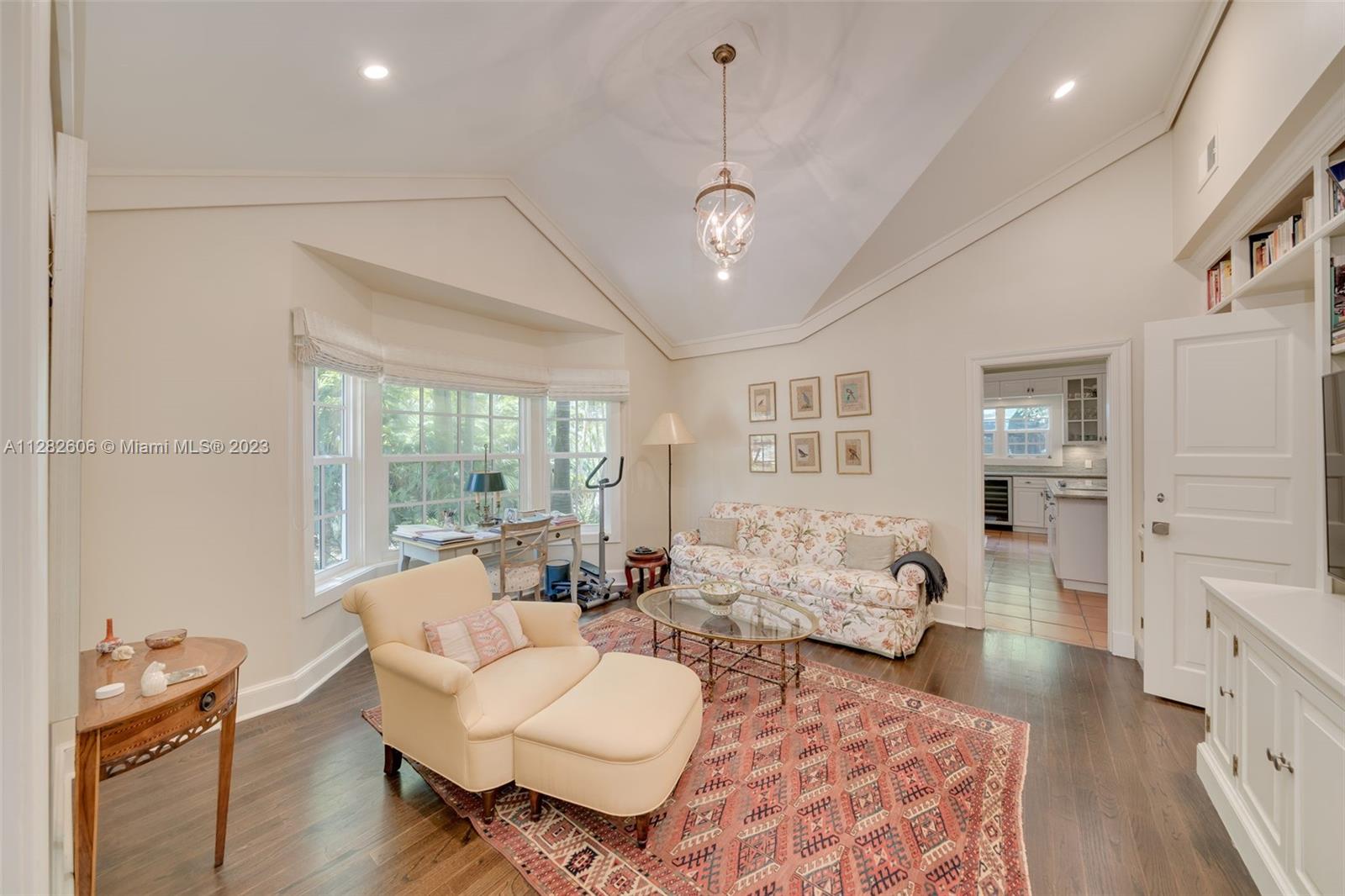 YE LITTLE WOODS 1ST ADDN - Residential