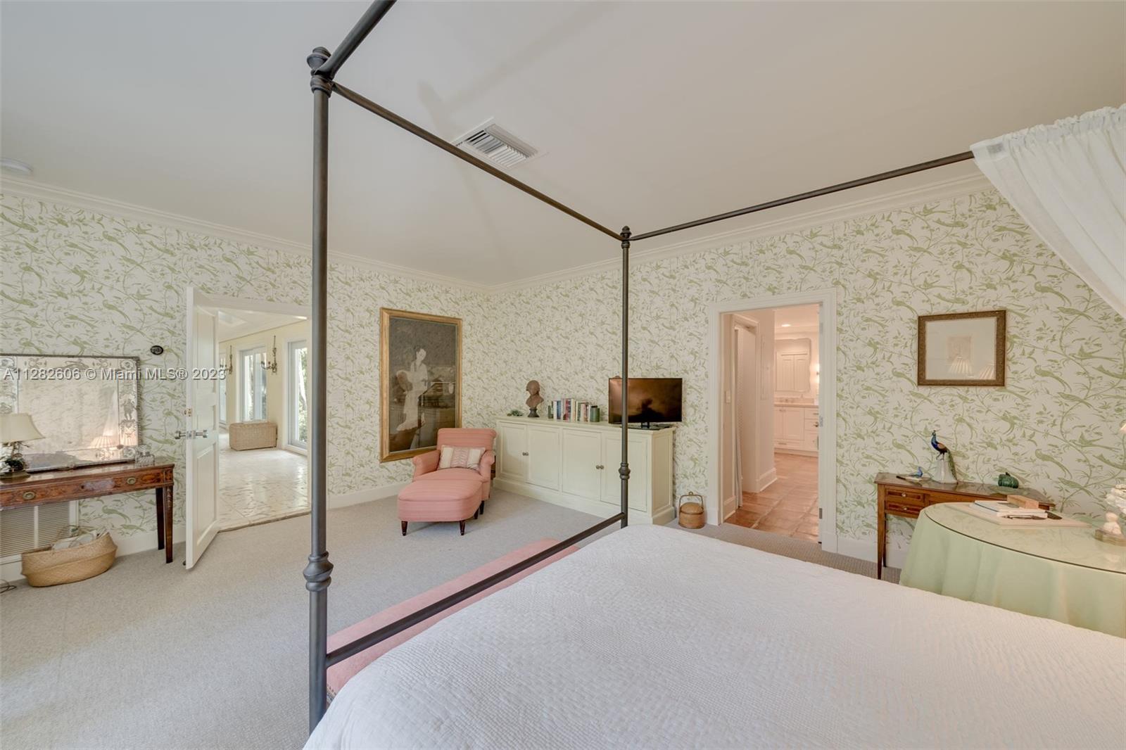 YE LITTLE WOODS 1ST ADDN - Residential