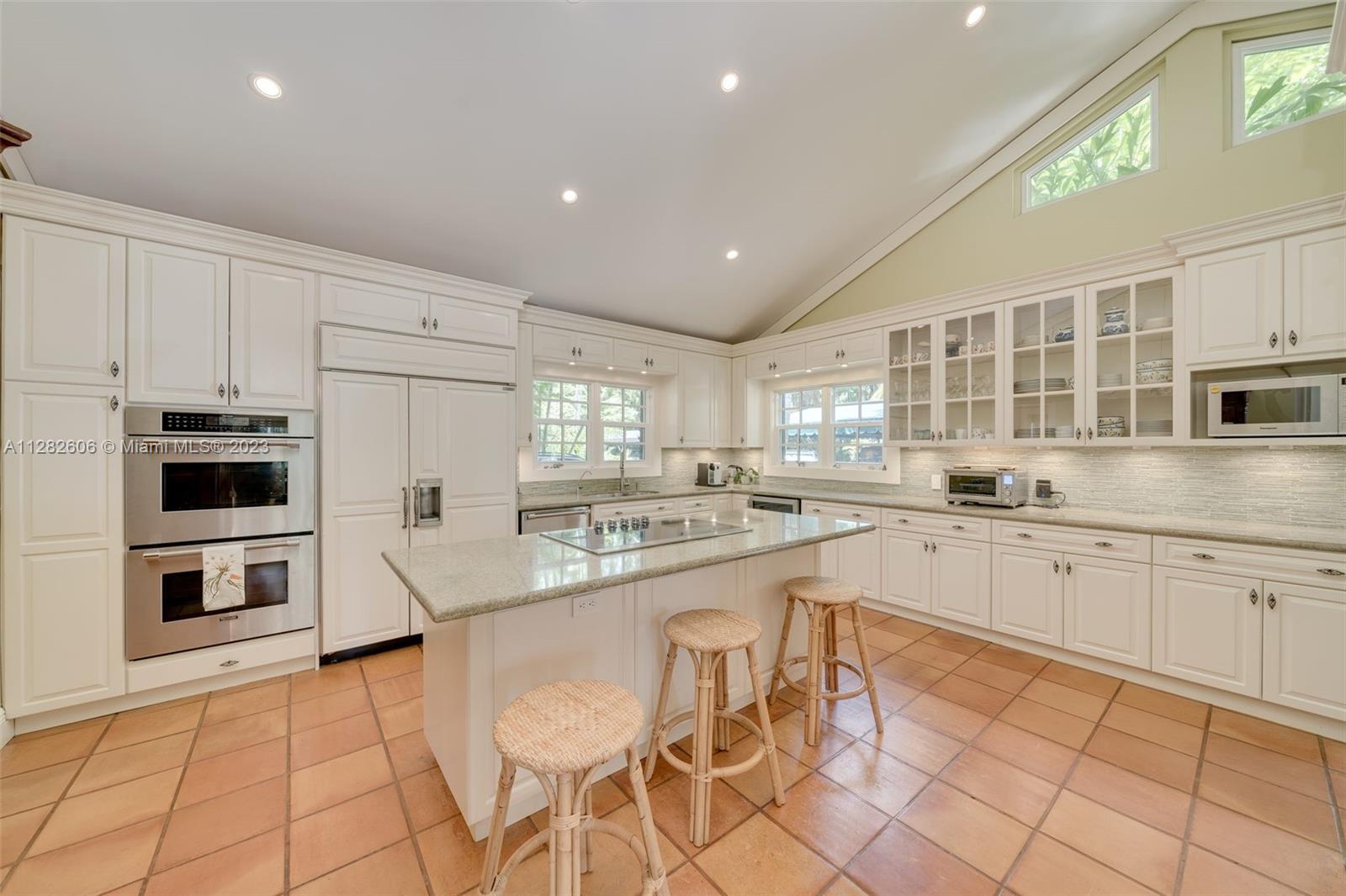 YE LITTLE WOODS 1ST ADDN - Residential