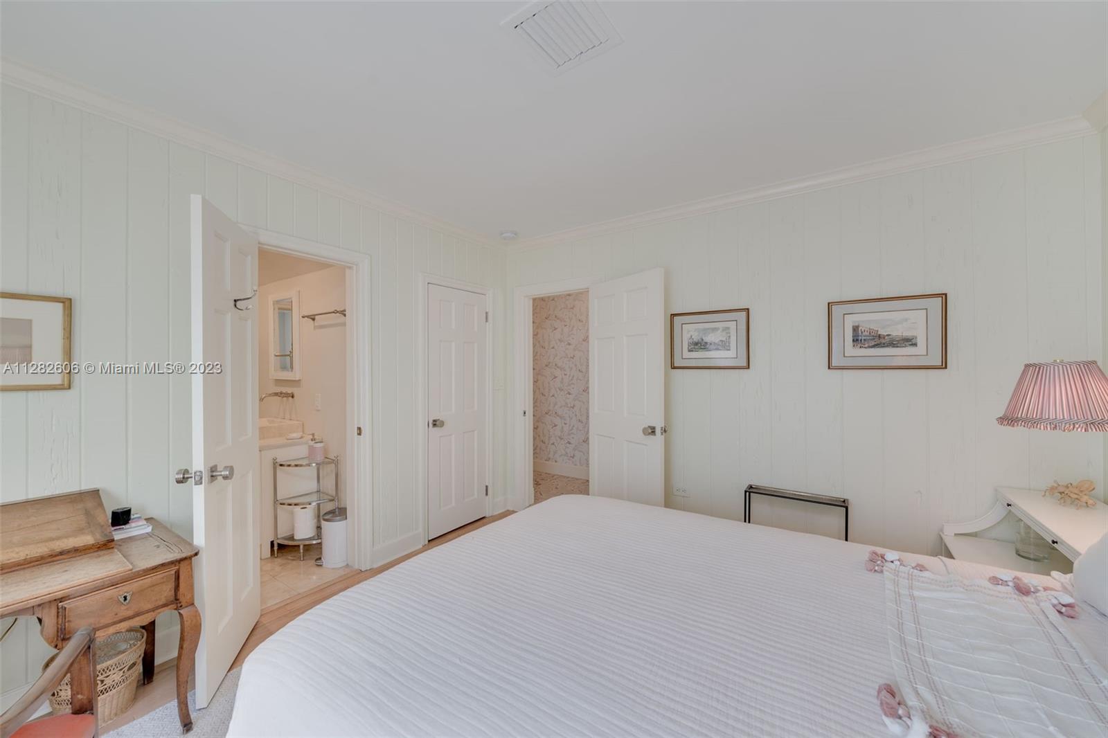 YE LITTLE WOODS 1ST ADDN - Residential