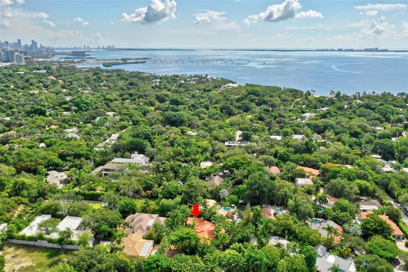 YE LITTLE WOODS 1ST ADDN - Residential