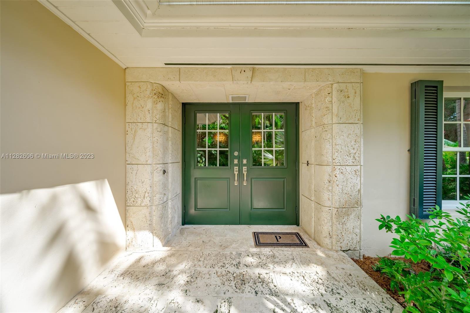 YE LITTLE WOODS 1ST ADDN - Residential