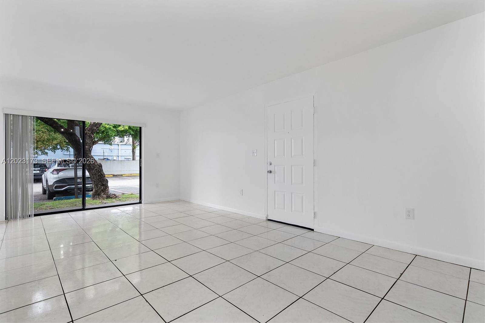 MAGNOLIA LANE CONDO - Residential