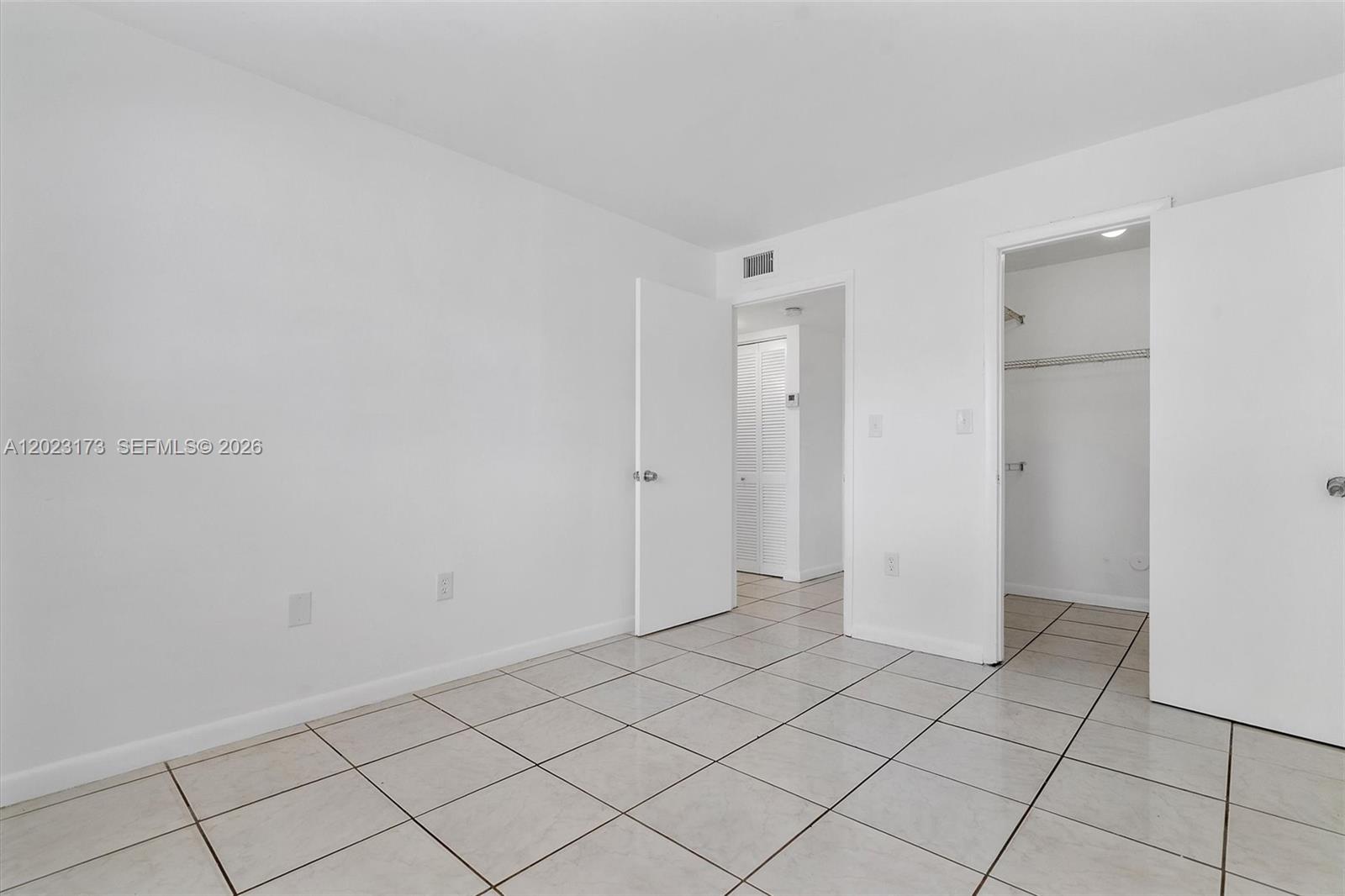 MAGNOLIA LANE CONDO - Residential