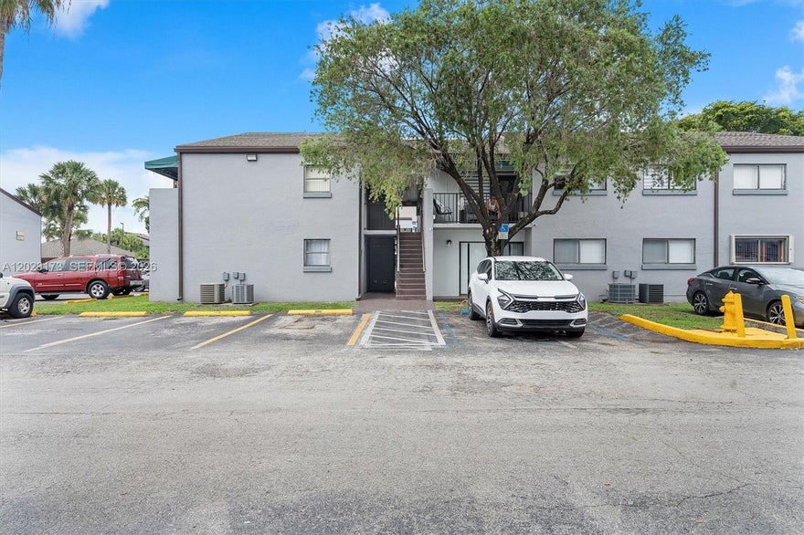 Welcome to Magnolia Lanes Condo! This spacious first-floor 2-bedroom, 1-bathroom unit offers both comfort and convenience in a prime location. Ideally situated near shopping, restaurants, and public transportation, this property provides easy access to everything you need for everyday living.