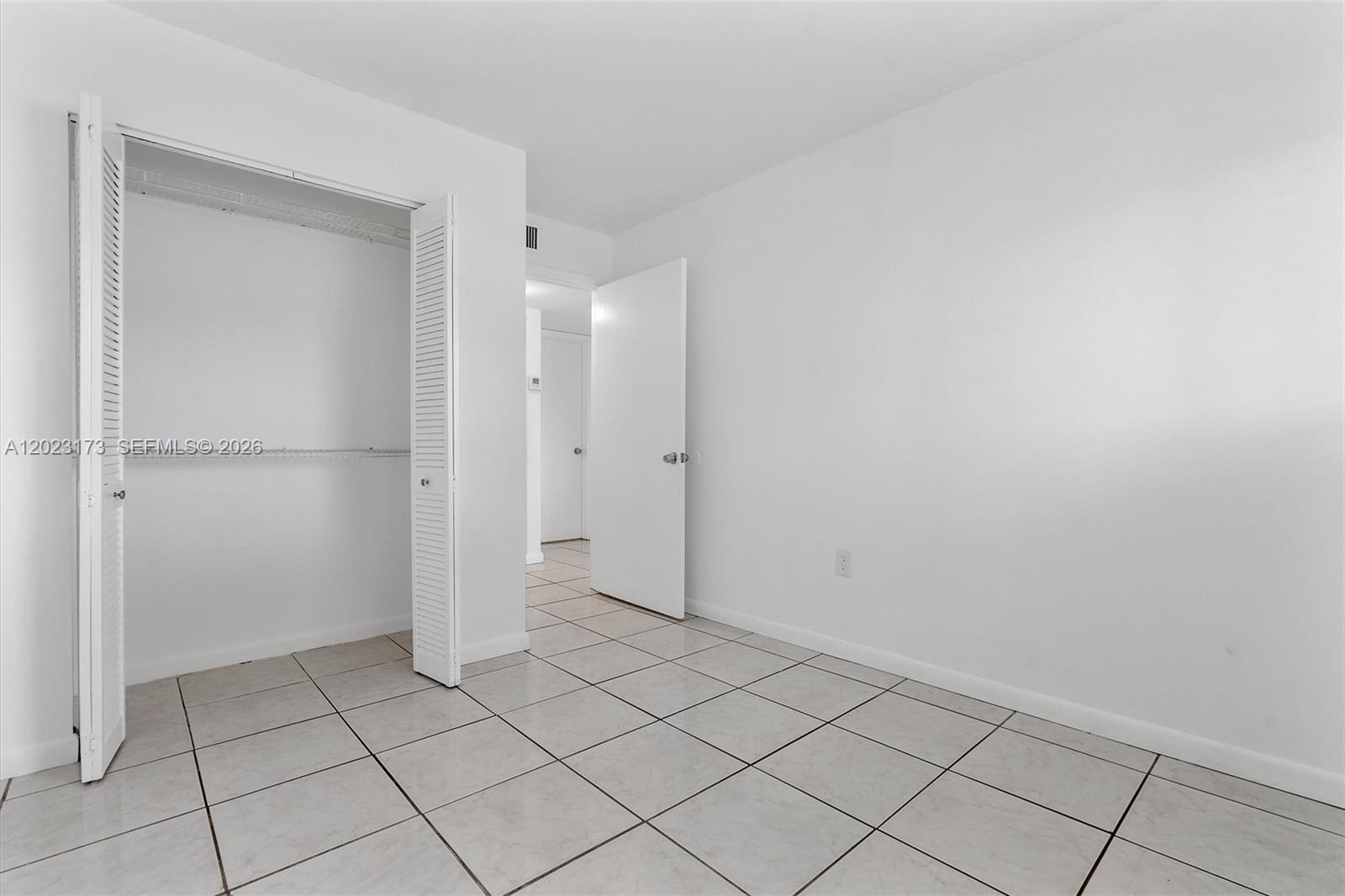 MAGNOLIA LANE CONDO - Residential