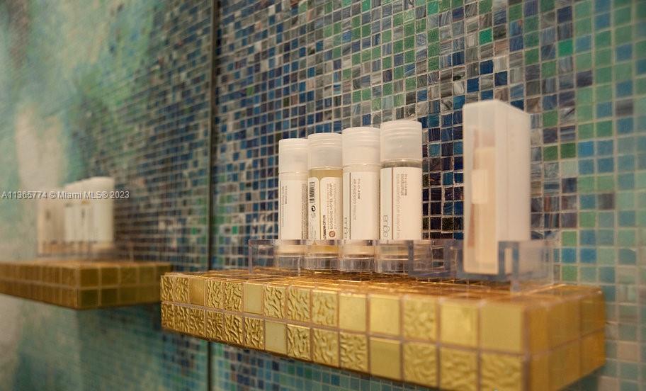 1100 WEST CONDO - Residential Lease