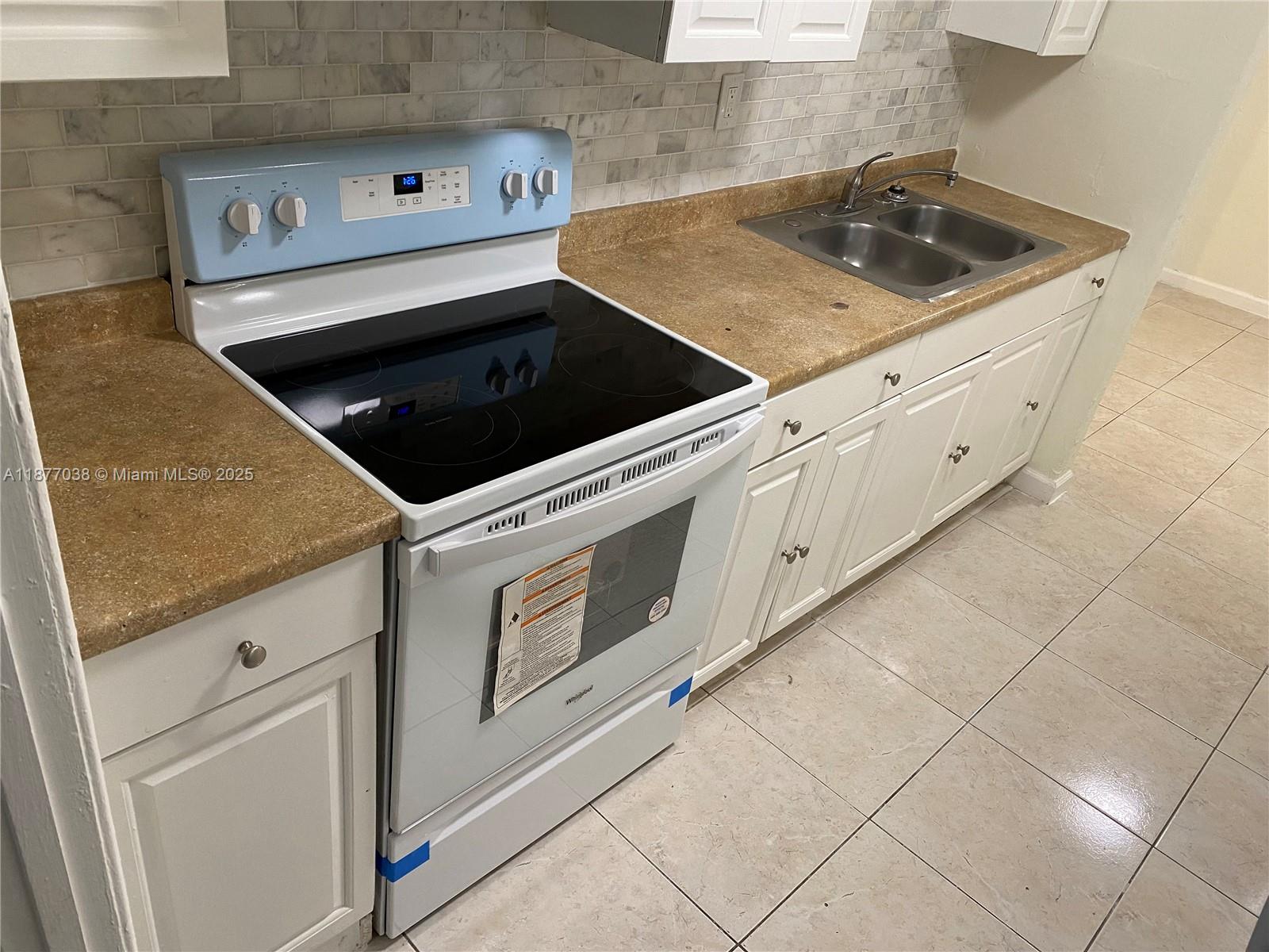 LARKDALE UNIT 6 - Residential Lease