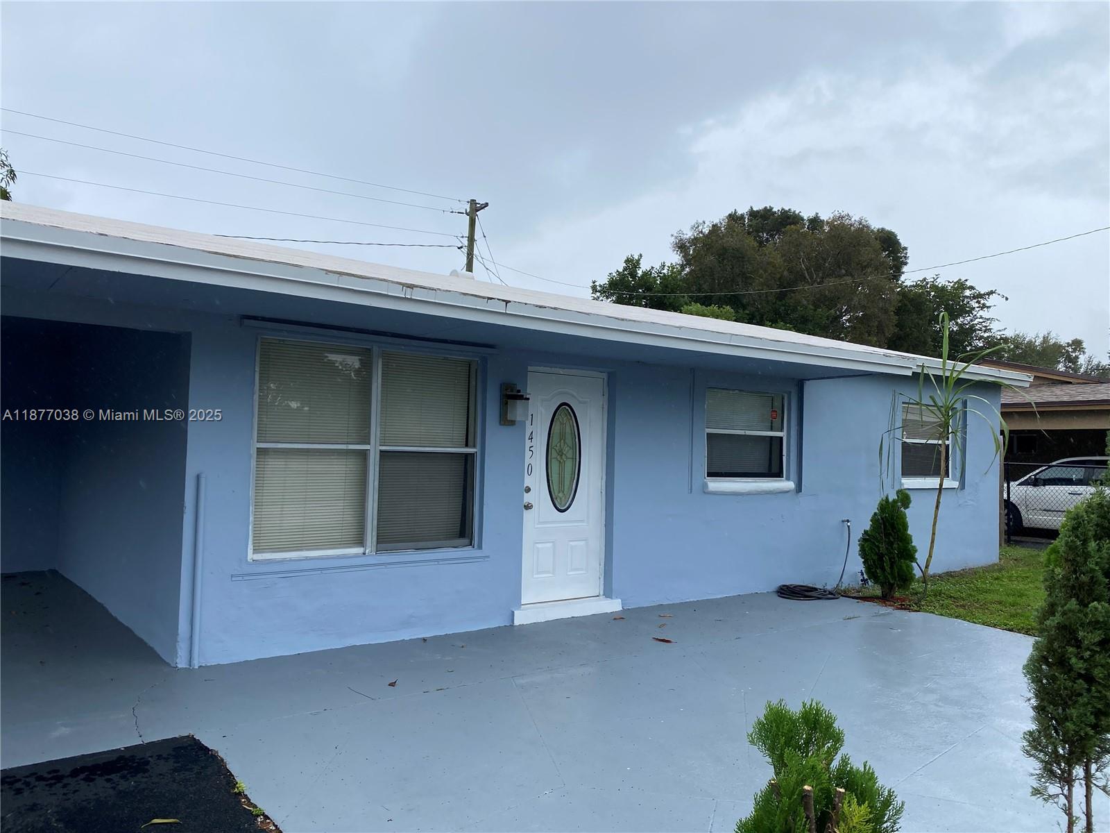 MOVE-IN READY! Newly remodeled and fully repainted 3 bedroom 1 bathroom home. Full size washer and dryer in unit and full tile flooring throughout. Newly painted and installed all new appliances.