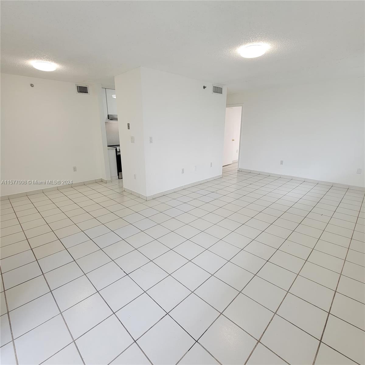 LAS DELICIAS CONDO - Residential Lease