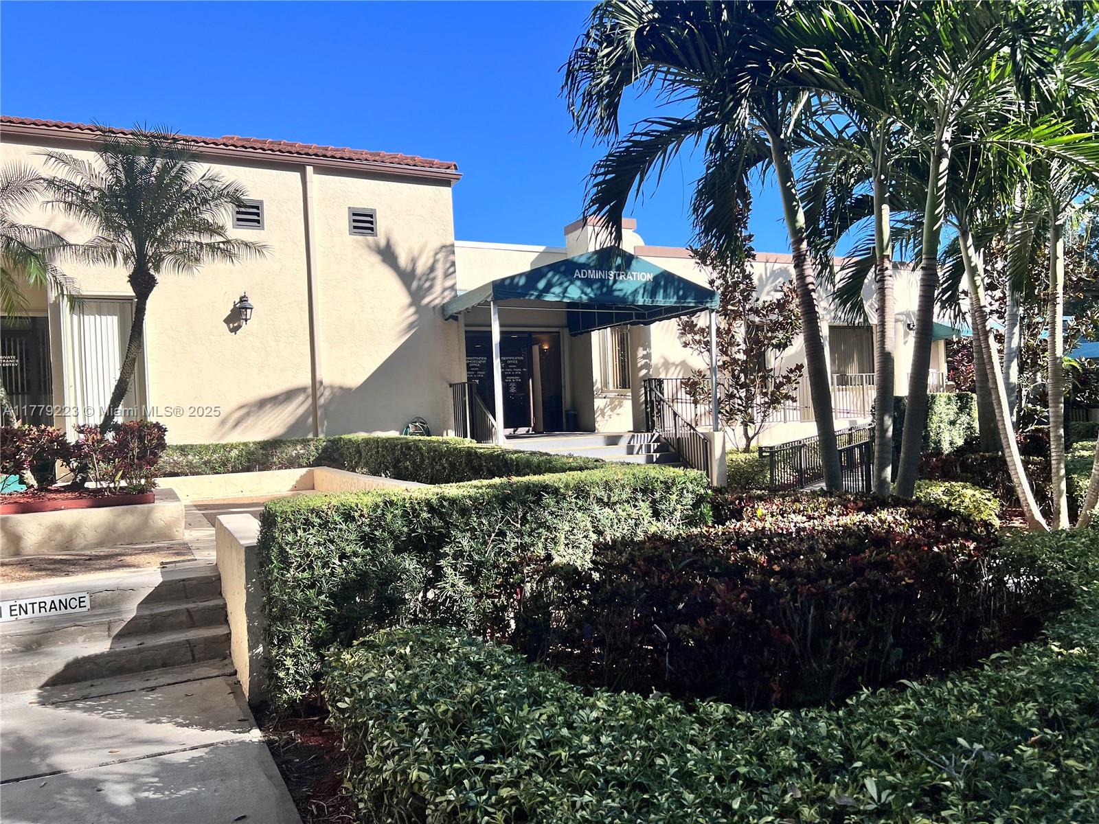 9531 Seagrape Dr 202