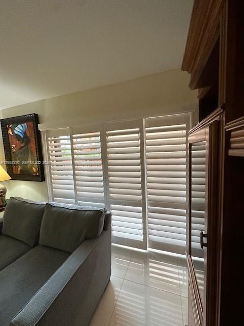 CYPRESS VILLAGE CONDO - Residential Lease