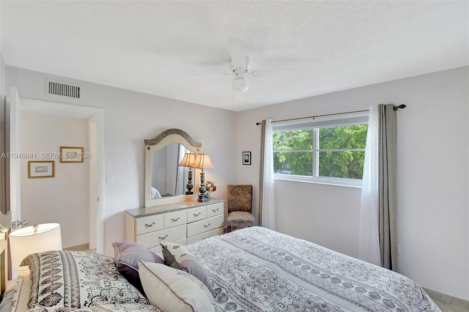 STAR PARADISE CONDO - Residential