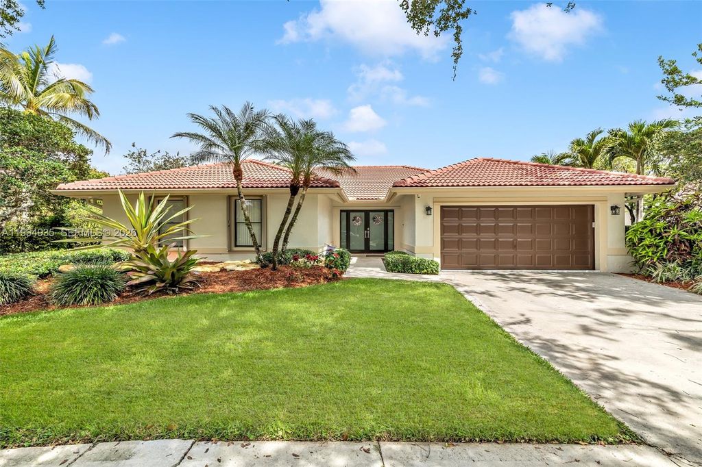Photo of 1601 Eastlake Way, Weston, FL 33326 (MLS # A11994935)