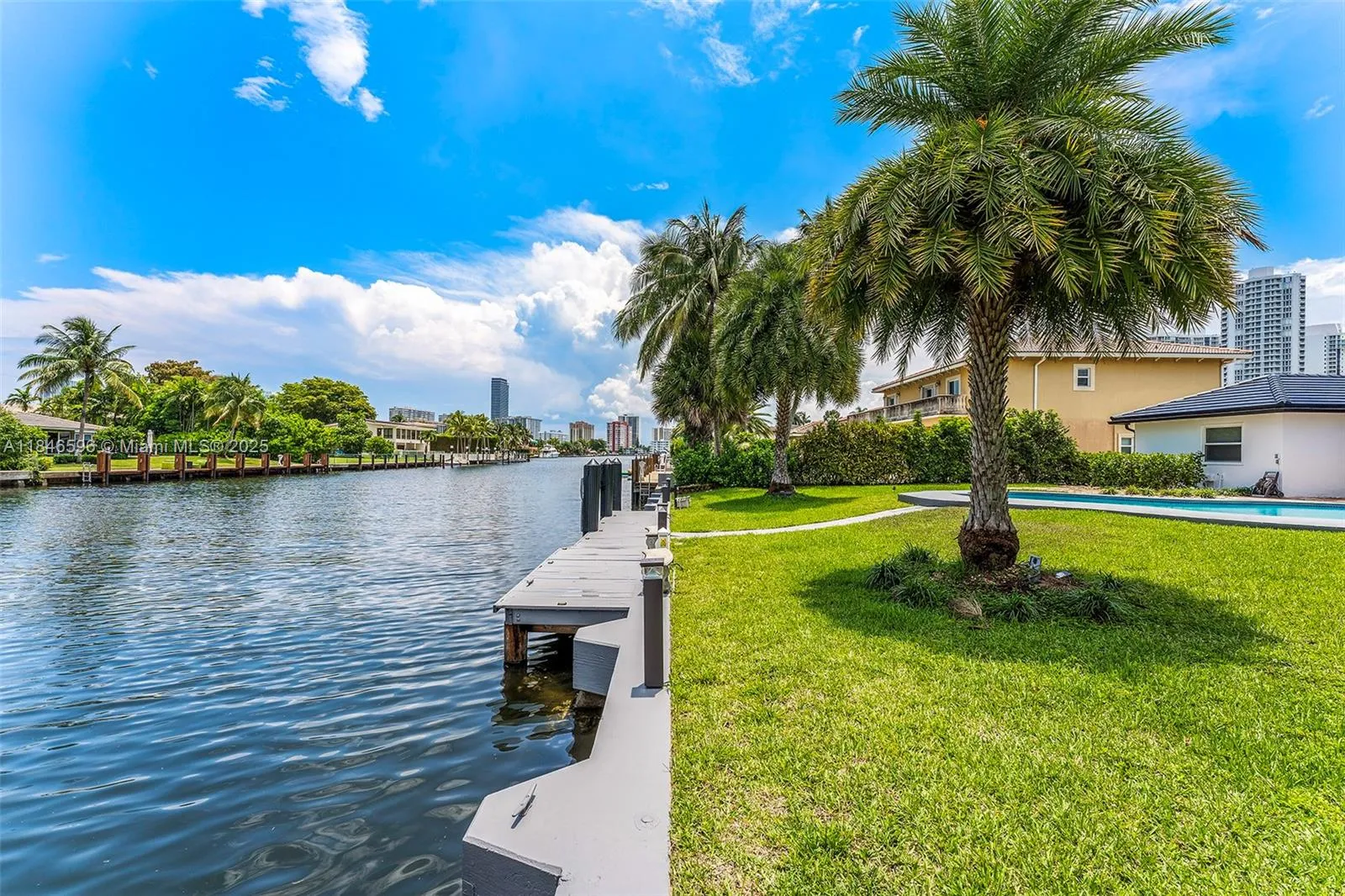 Hallandale Beach, Florida 33009, United States, 3 Bedrooms Bedrooms, ,3 BathroomsBathrooms,Residential,Active,177989