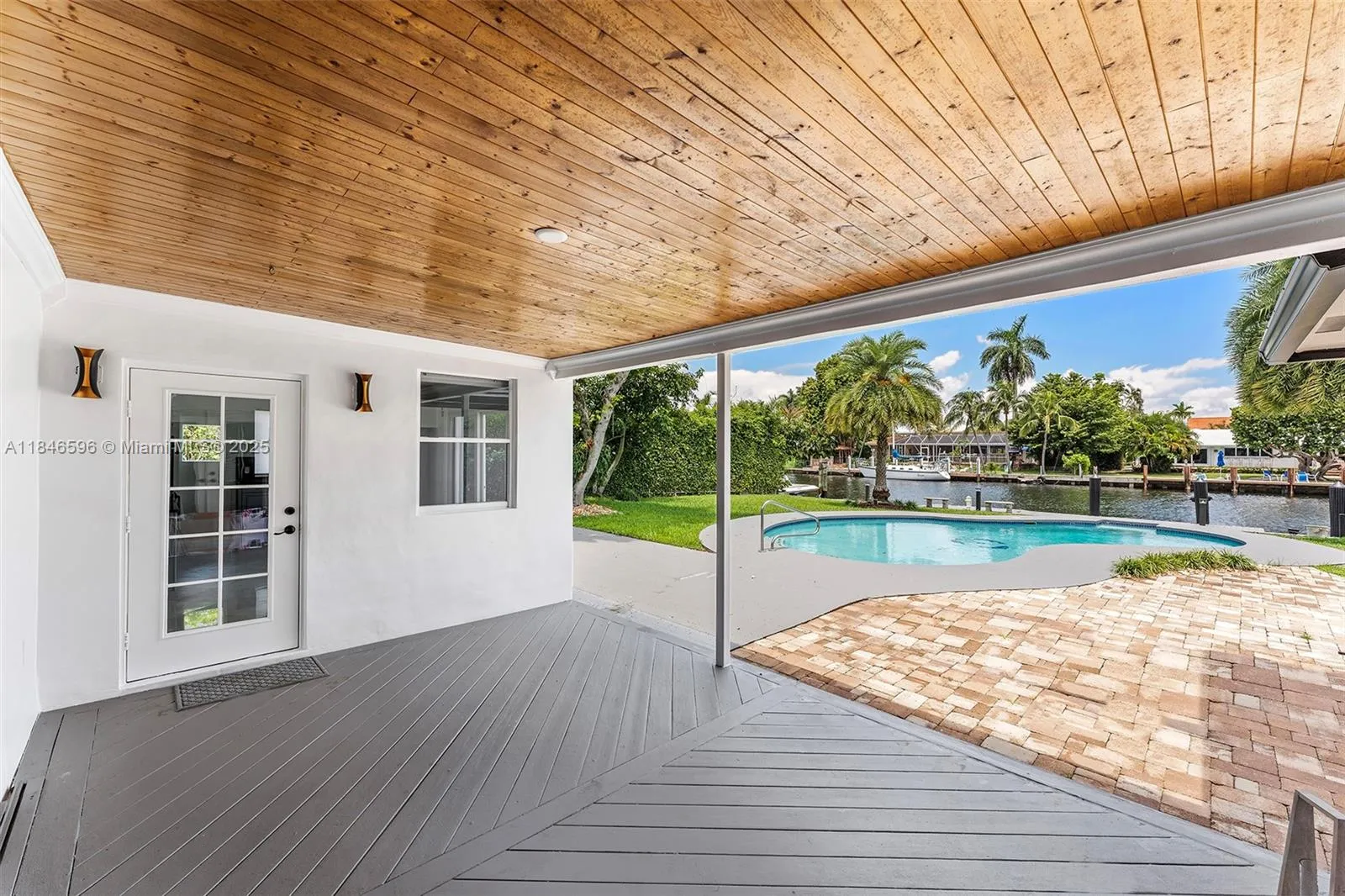 Hallandale Beach, Florida 33009, United States, 3 Bedrooms Bedrooms, ,3 BathroomsBathrooms,Residential,Active,177989