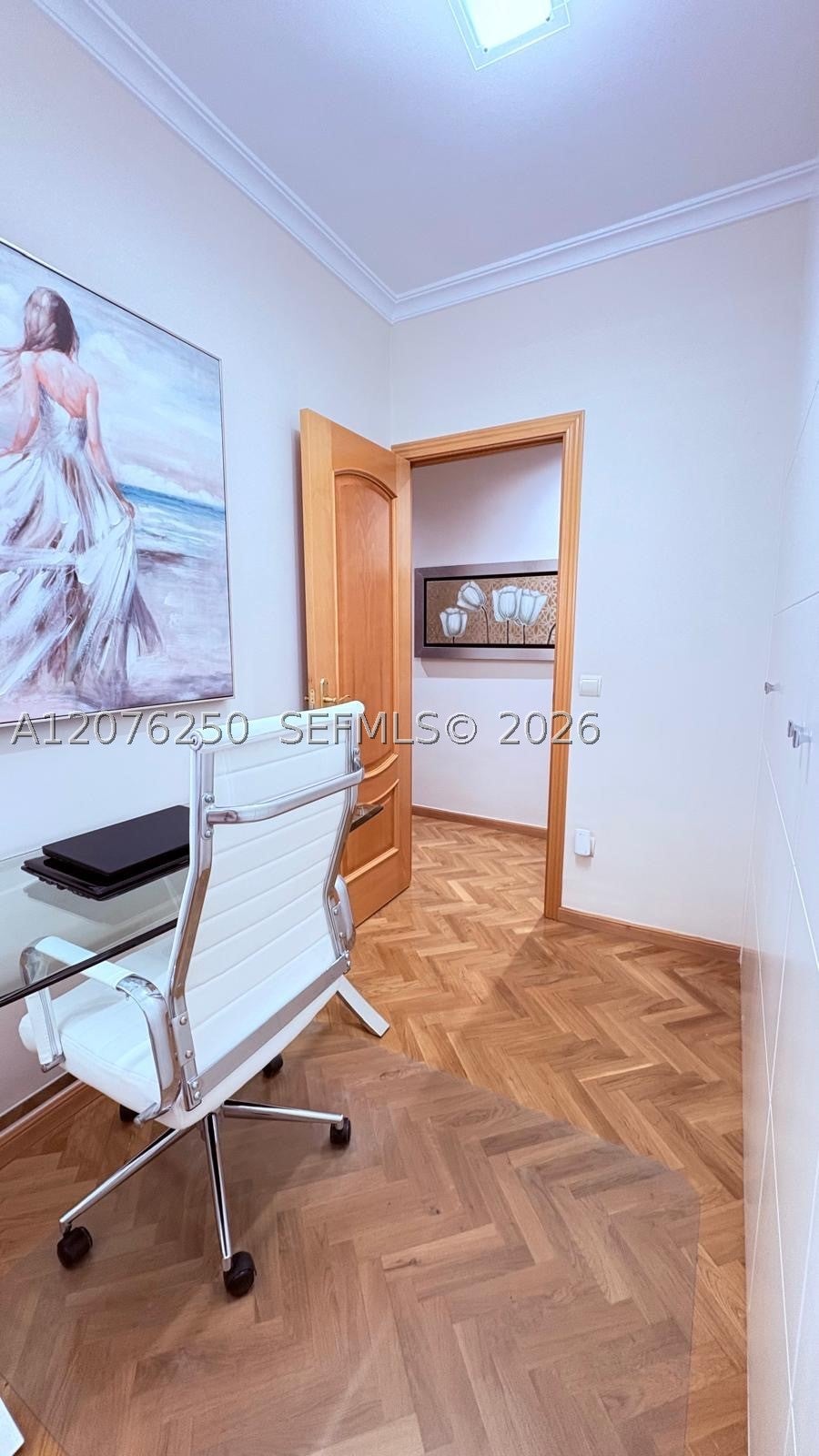HOUSE IN MADRID CHAMBERY 7