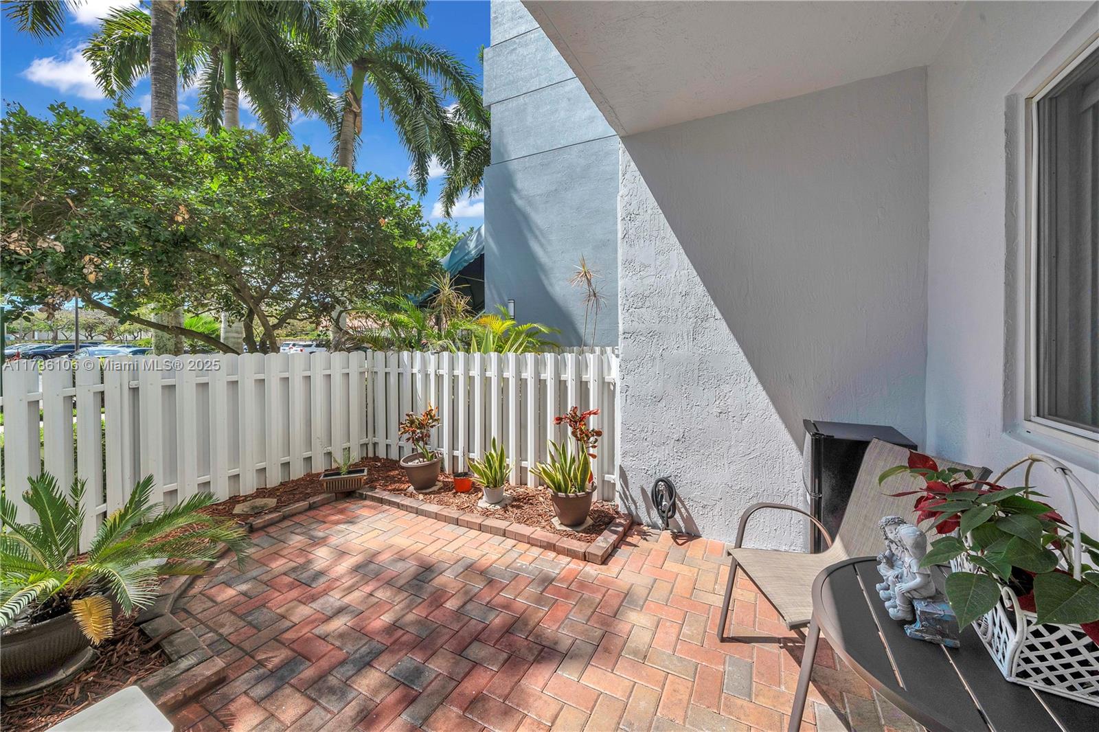 10700 NW 66th St 103