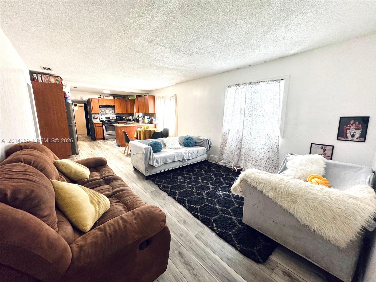 ORANGE HEIGHTS - Residential
