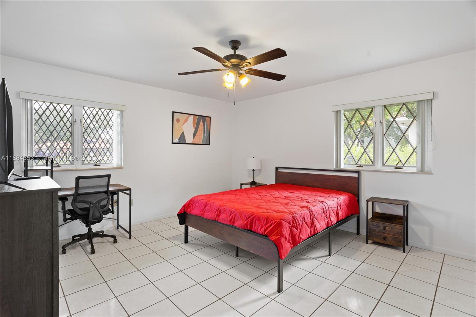 JACARANDA VILLAS - Residential Lease