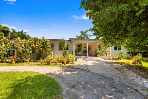 Photo of 23825 SW 142nd Ave, Homestead, FL 33032 (MLS # A12098099)