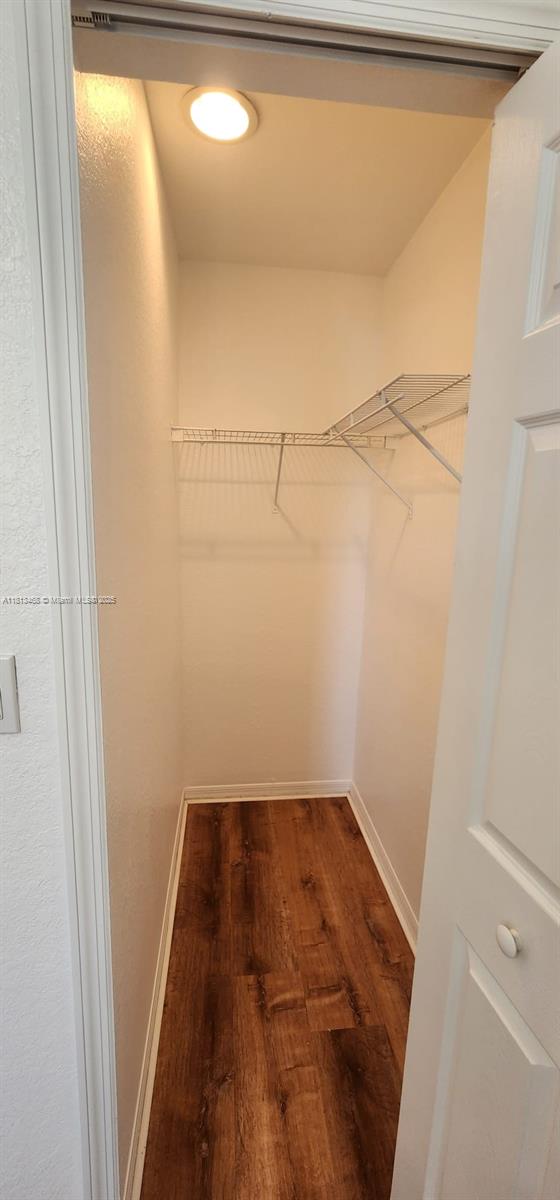 945 NE 33rd Ter 202