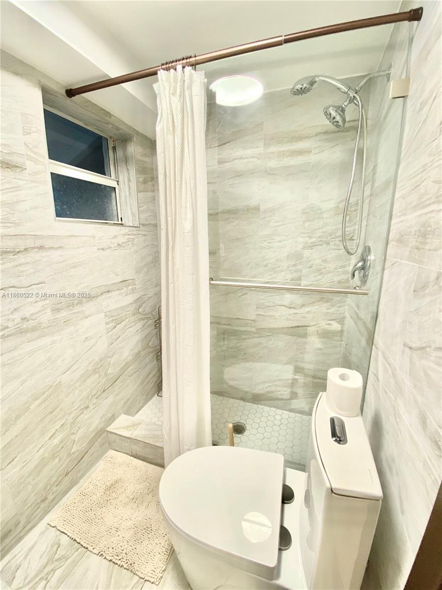 SHADOWLAWN - Residential Lease