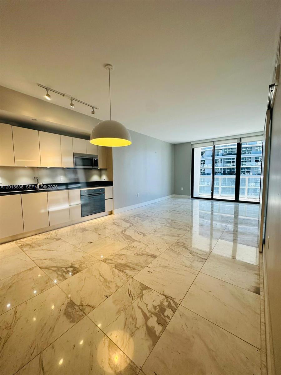 1010 Brickell Ave 4208
