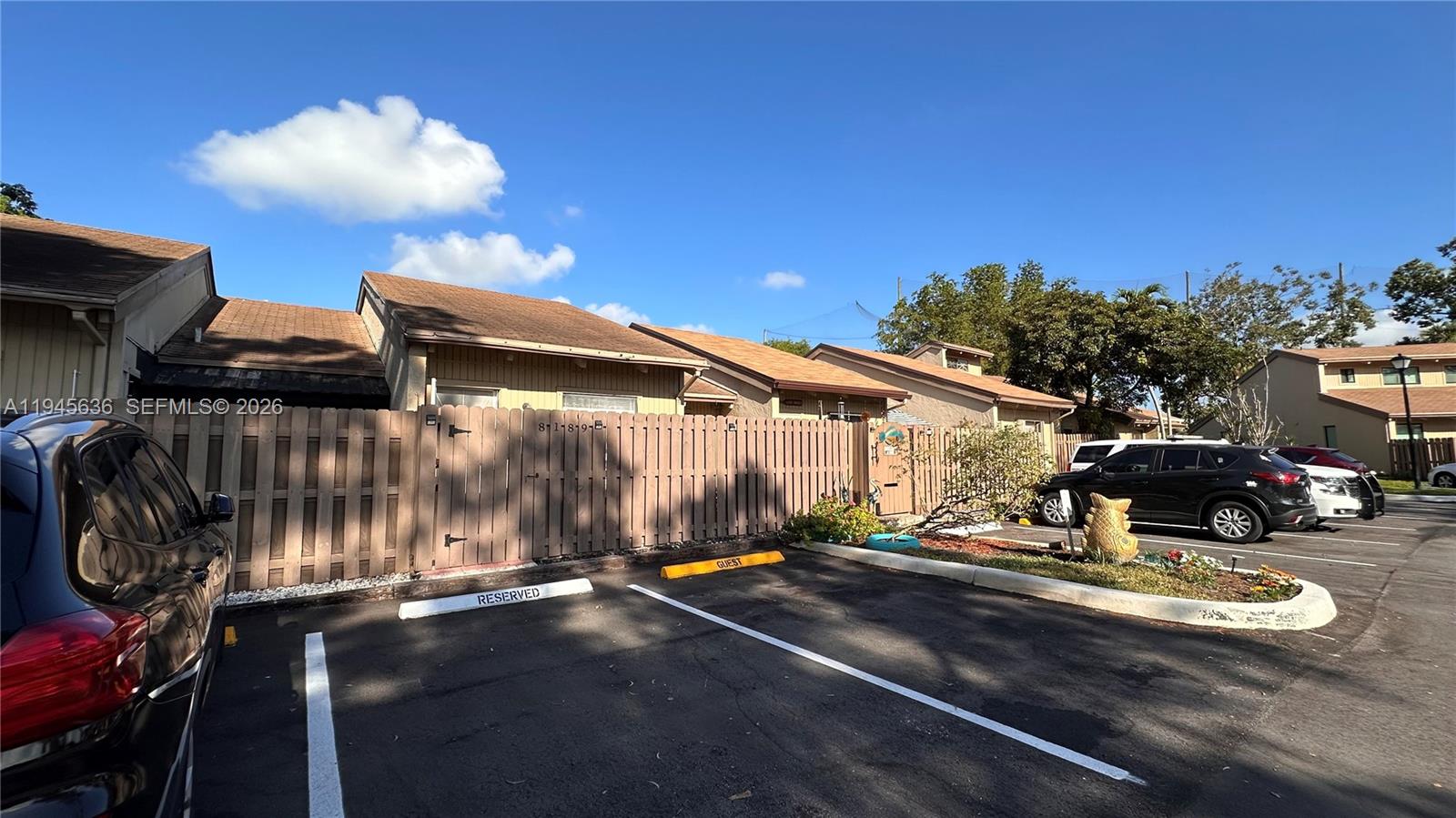 8189 SW 24th St 8189