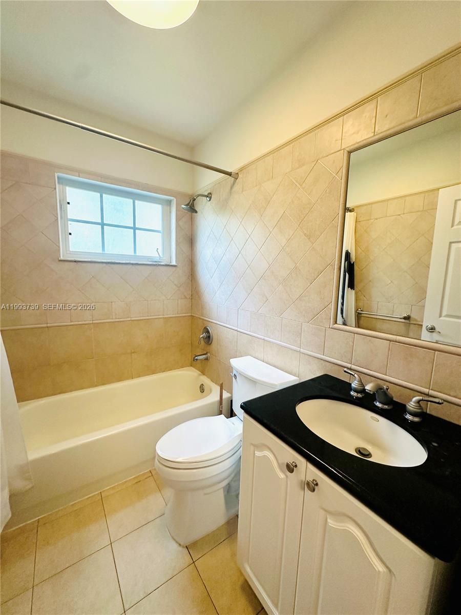 EUCLID 600 CONDO - Residential Lease