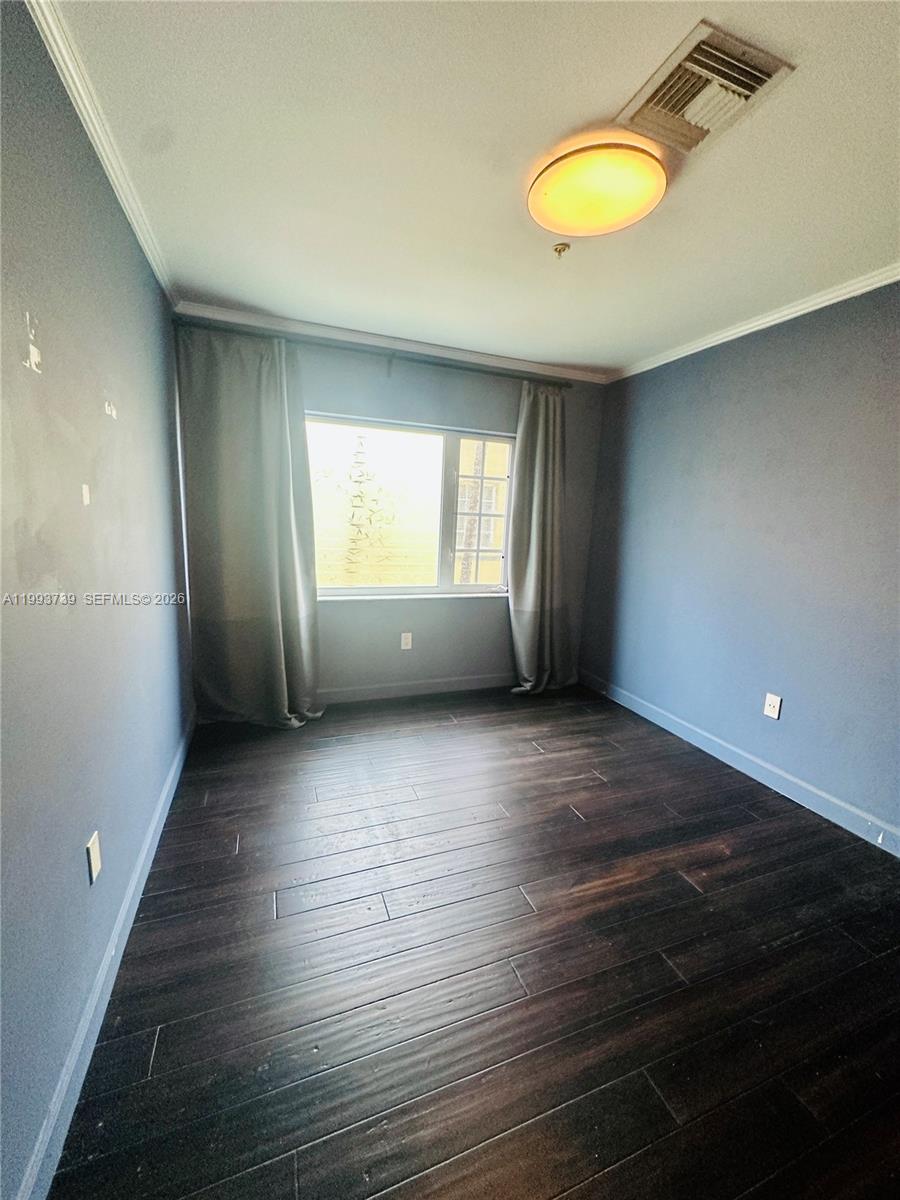 EUCLID 600 CONDO - Residential Lease