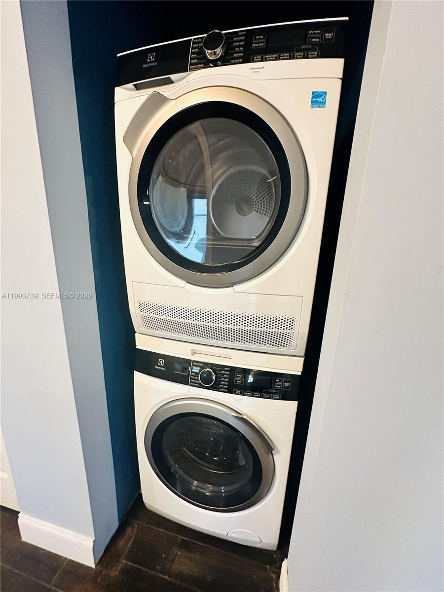 EUCLID 600 CONDO - Residential Lease