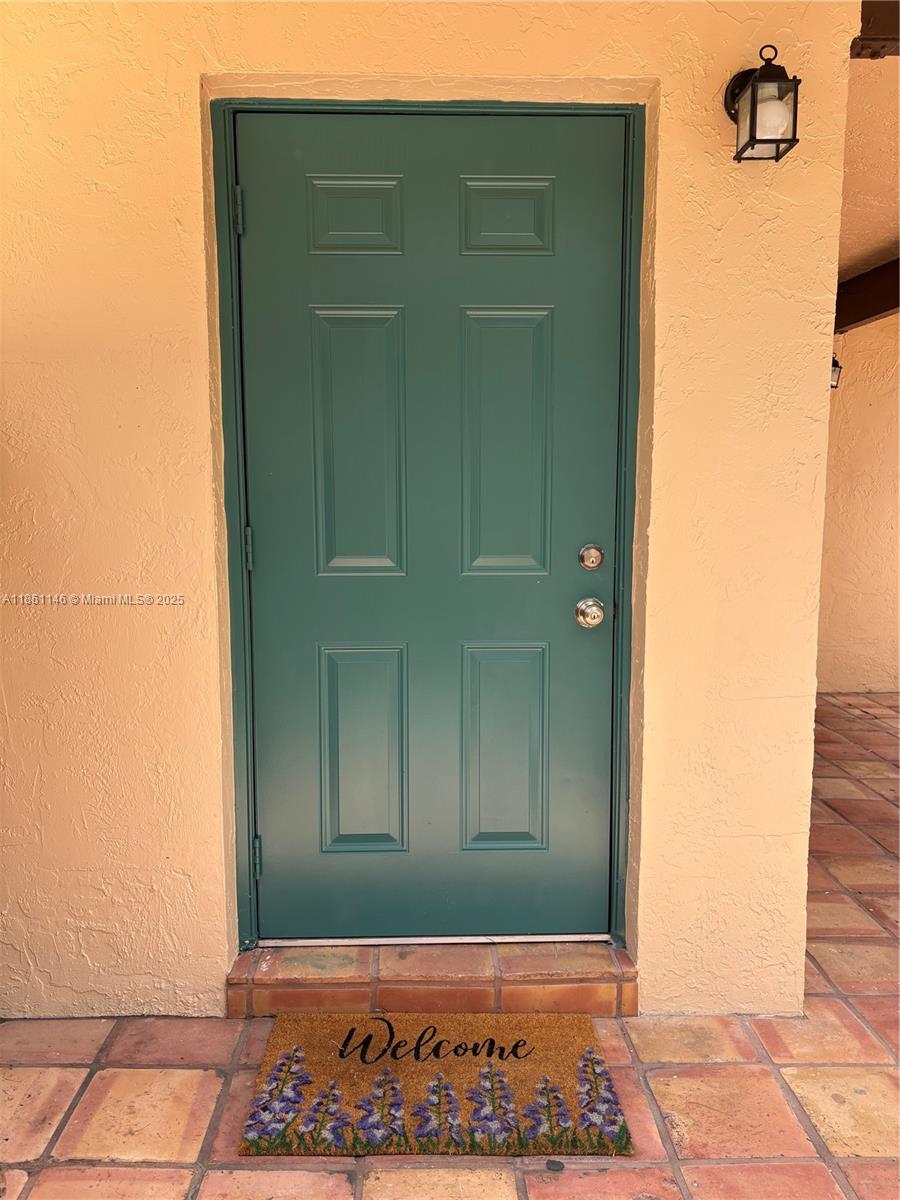 HOST CROSSINGS - Residential Lease