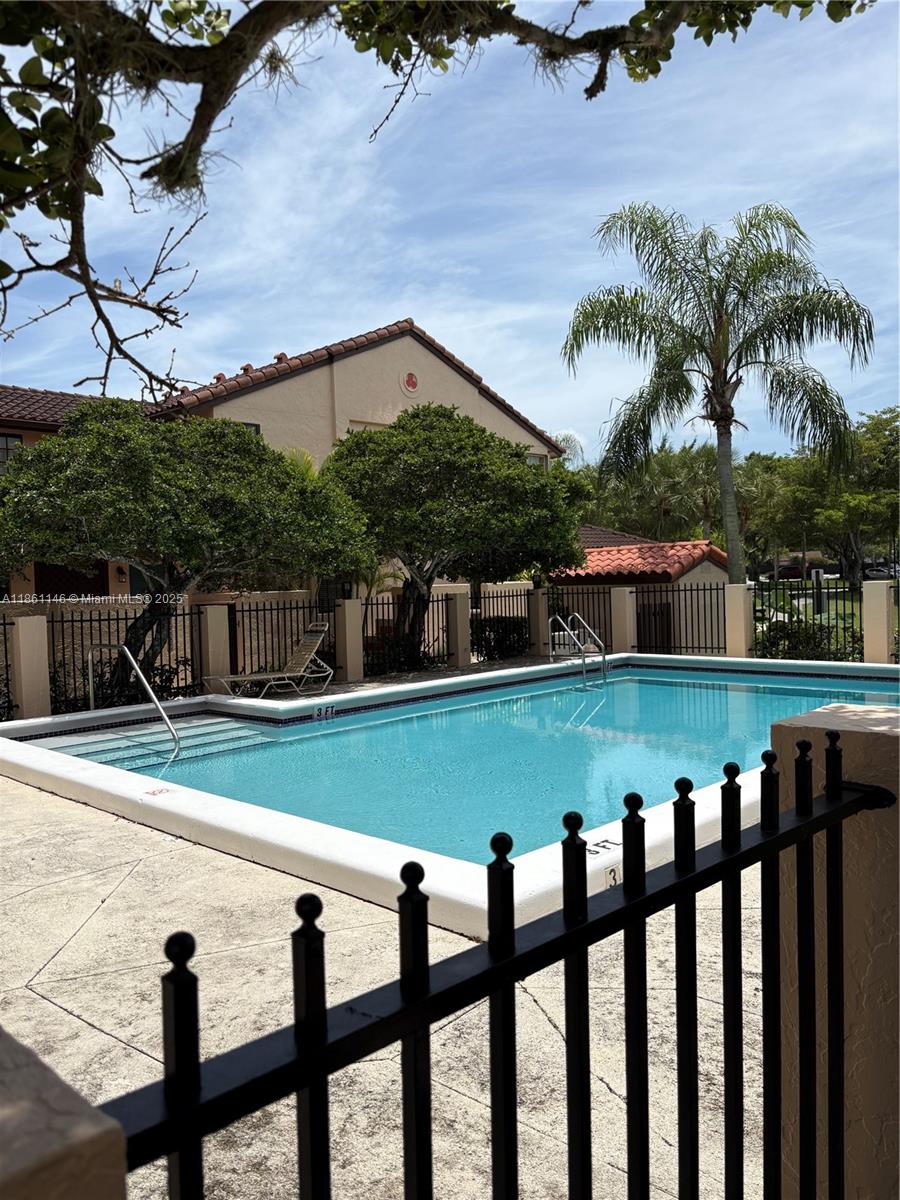 HOST CROSSINGS - Residential Lease