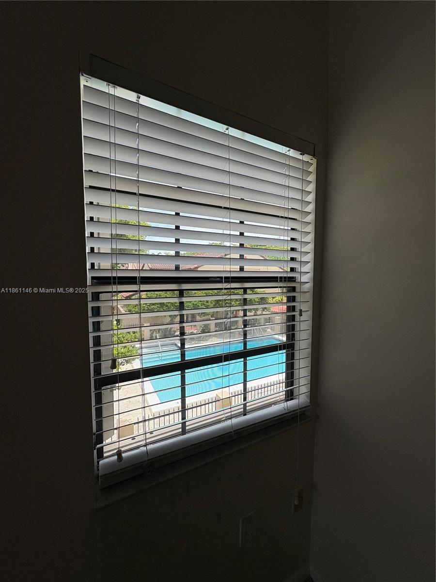 HOST CROSSINGS - Residential Lease