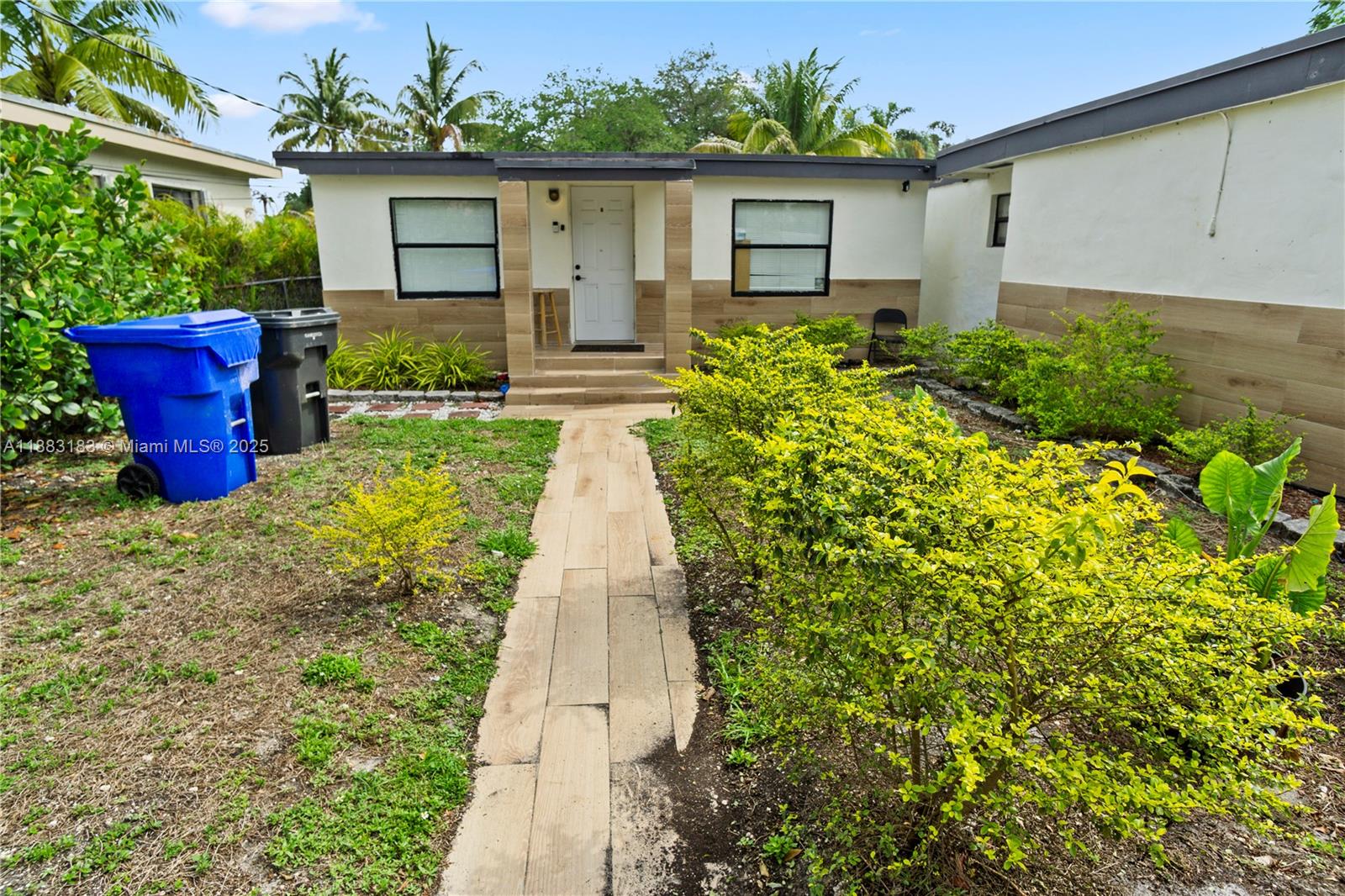 HOLLYWOOD BEACH GARDENS - Residential Income
