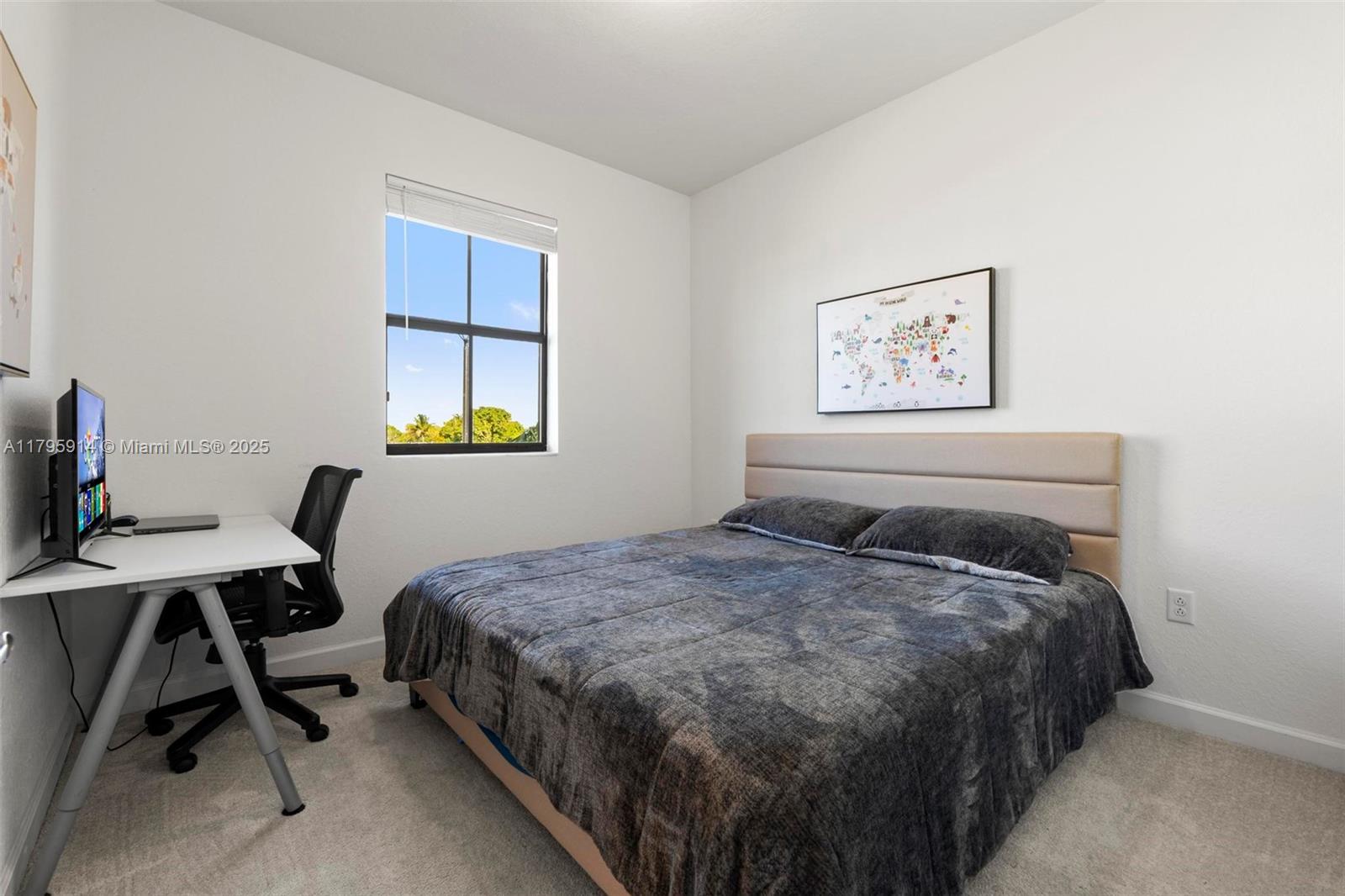 VISTA LAGO - Residential