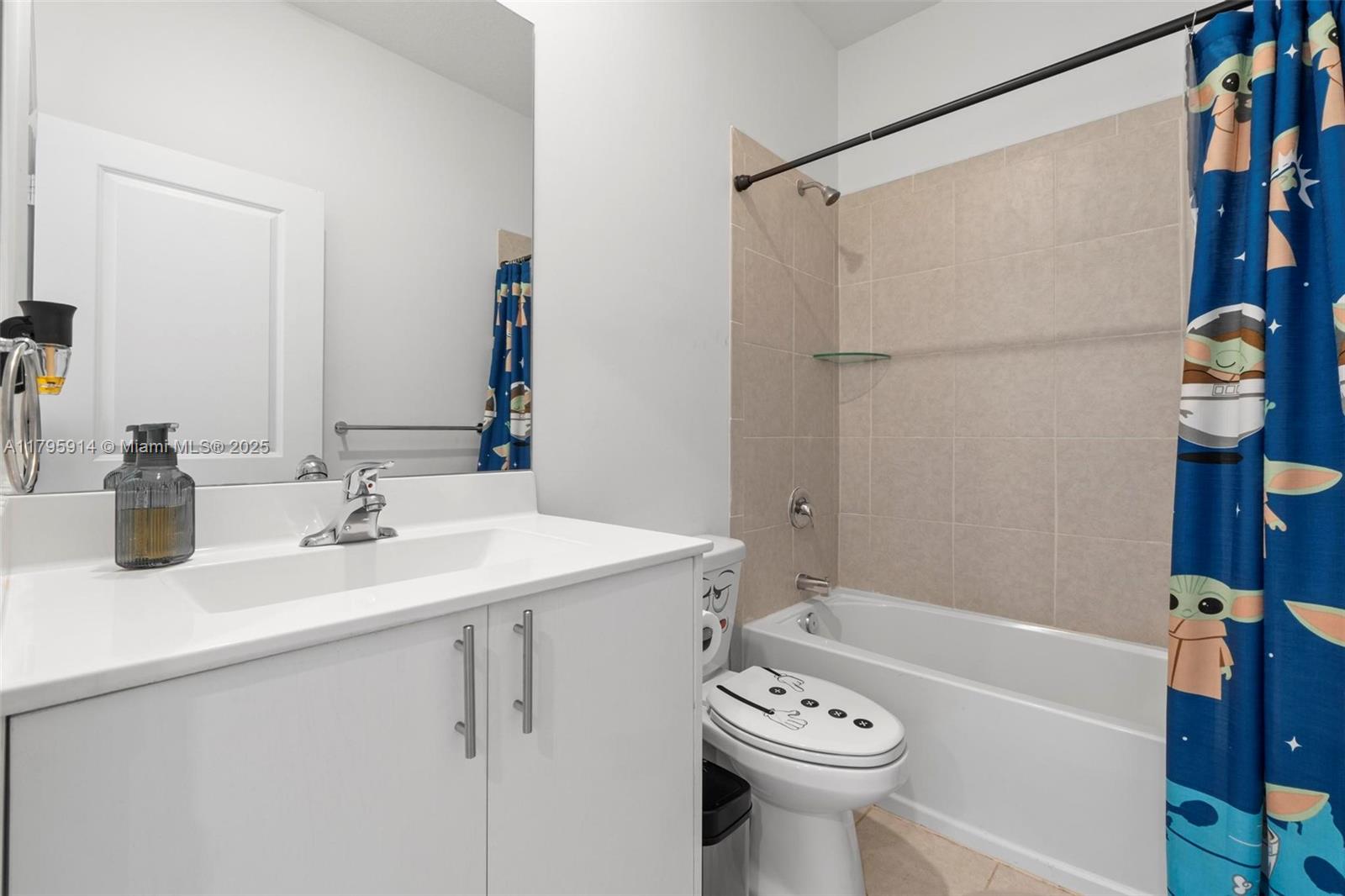 VISTA LAGO - Residential