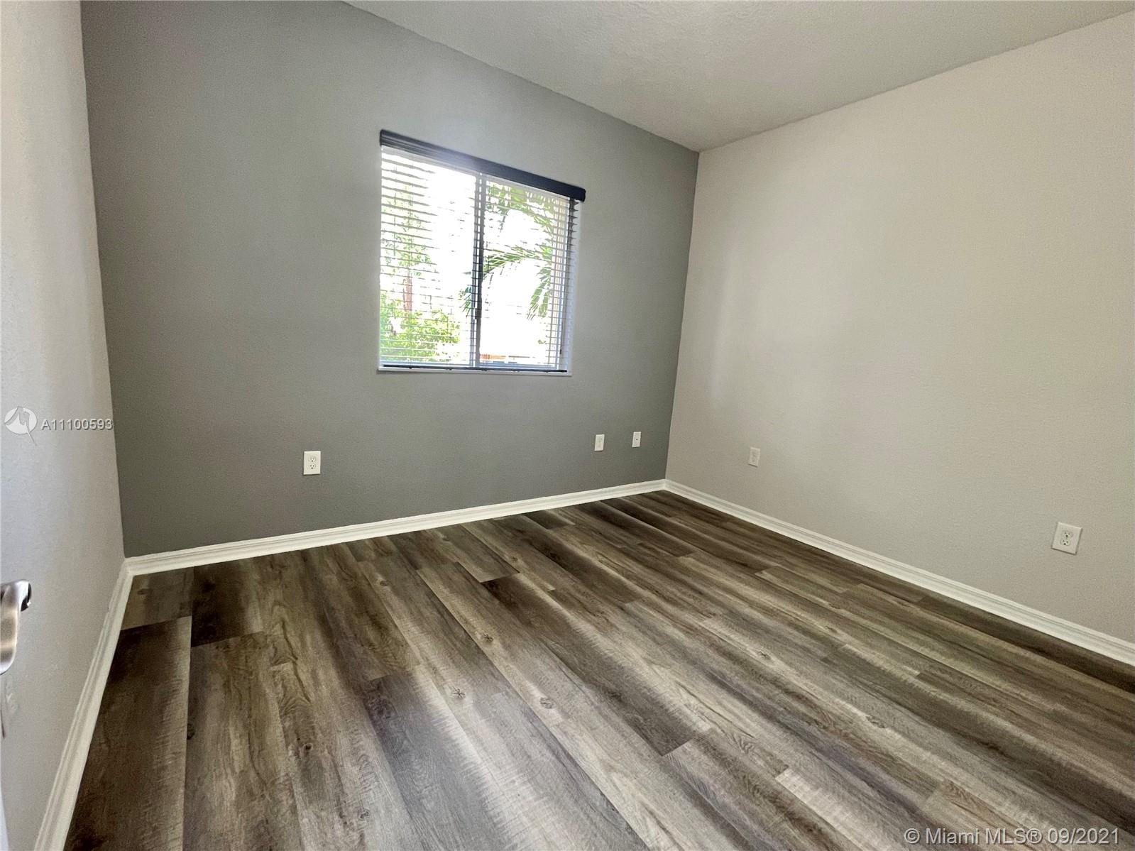 TROPICAL LANDINGS CONDO - Residential Lease