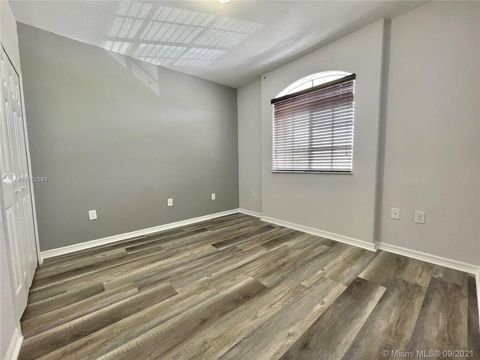 TROPICAL LANDINGS CONDO - Residential Lease