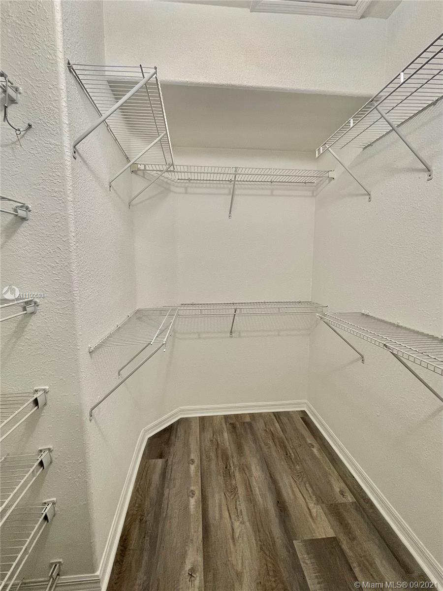 TROPICAL LANDINGS CONDO - Residential Lease