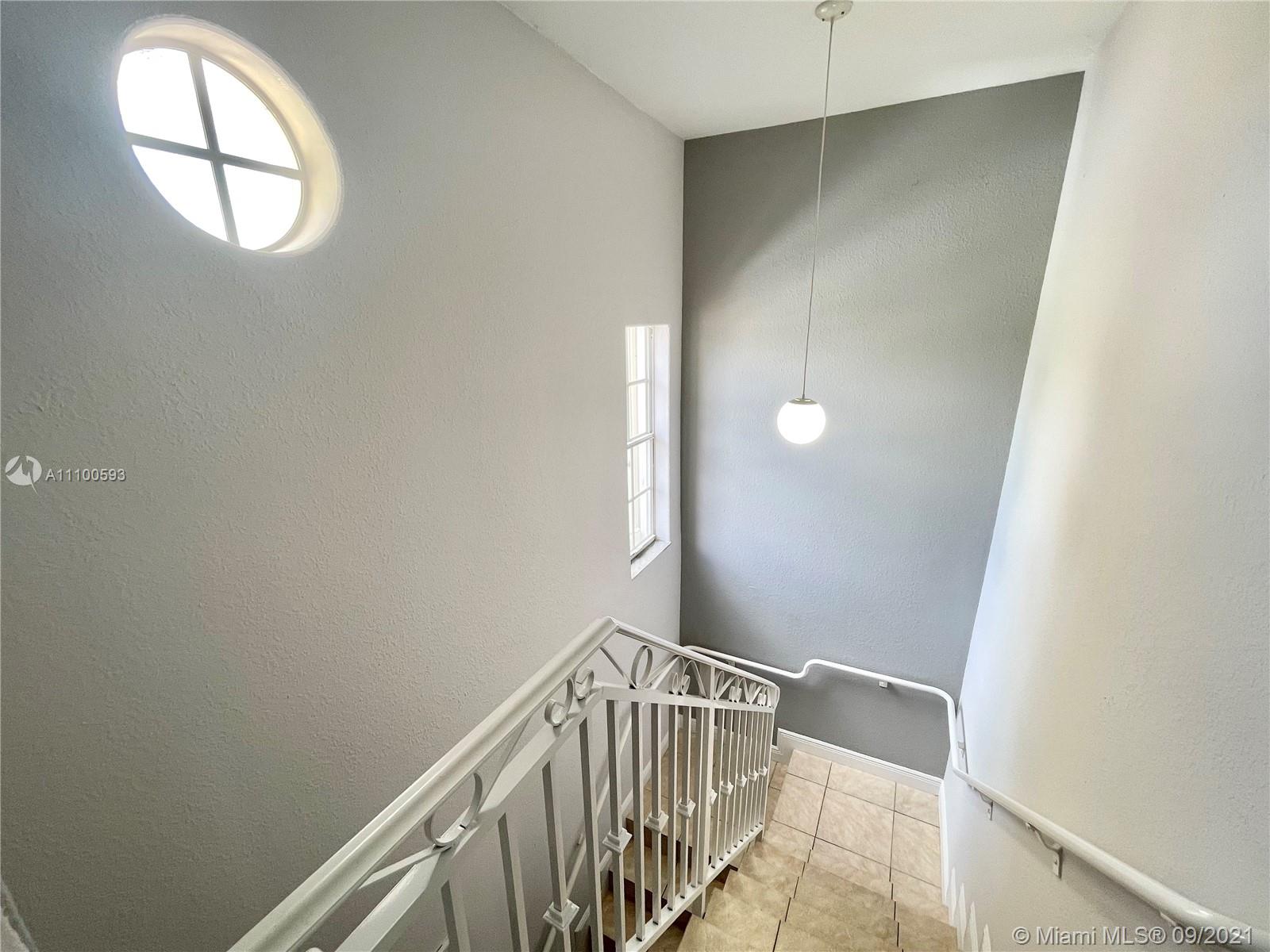 TROPICAL LANDINGS CONDO - Residential Lease