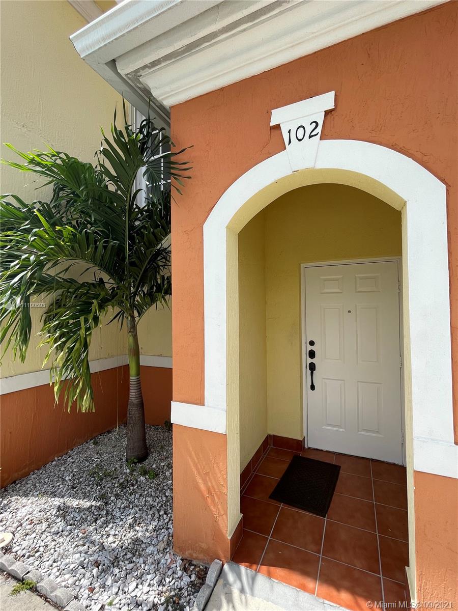 TROPICAL LANDINGS CONDO - Residential Lease