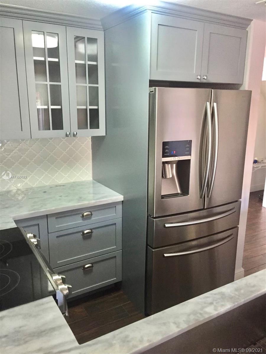 TROPICAL LANDINGS CONDO - Residential Lease