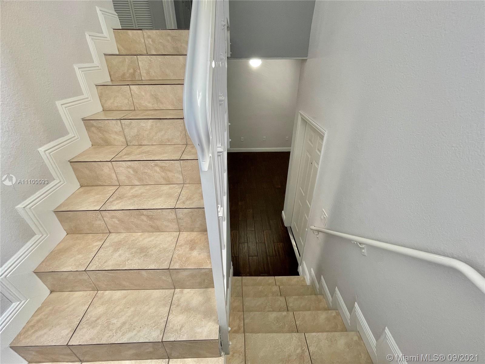 TROPICAL LANDINGS CONDO - Residential Lease